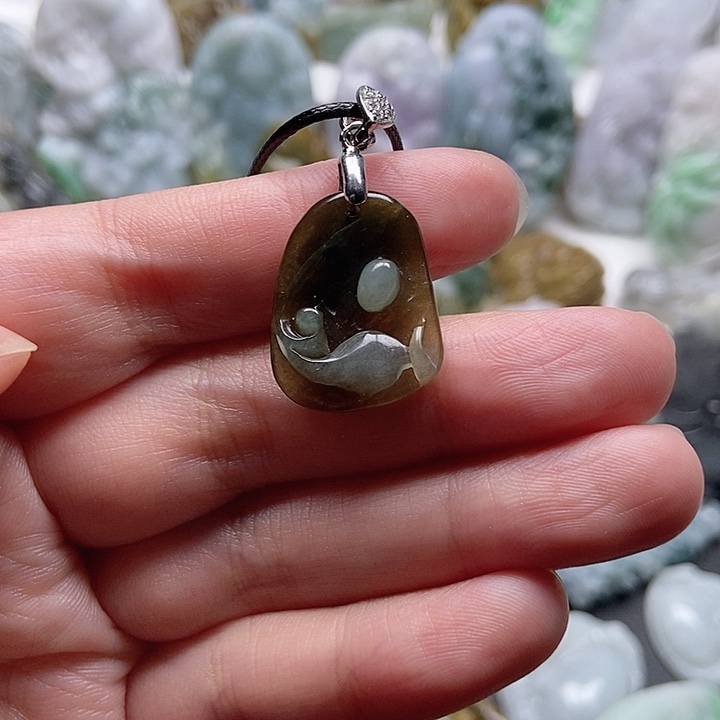 翡翠未镶嵌颈饰翡翠^_^