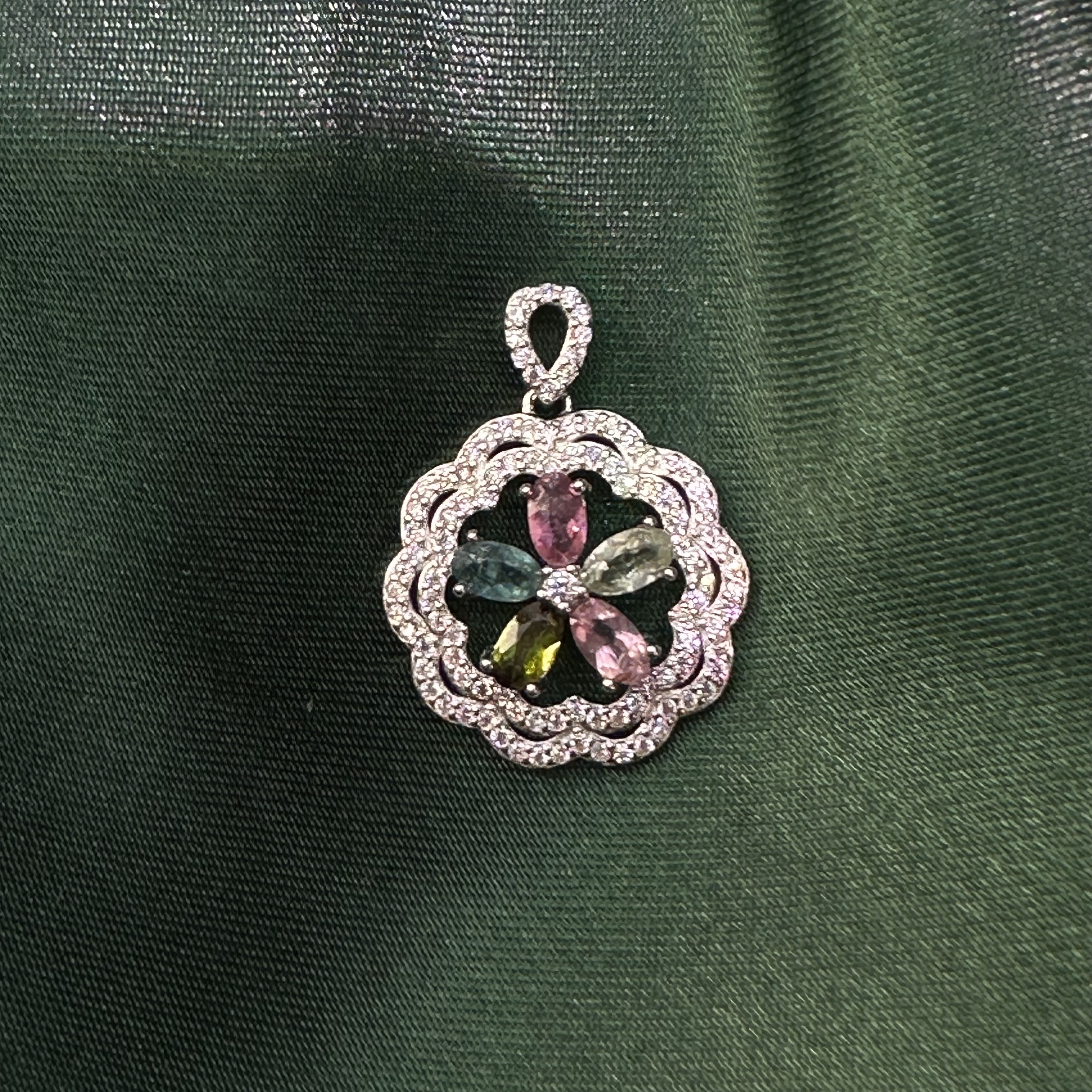 天然碧玺吊坠925银镶嵌彩色灵动时尚豪华五种颜色宝石新店福利