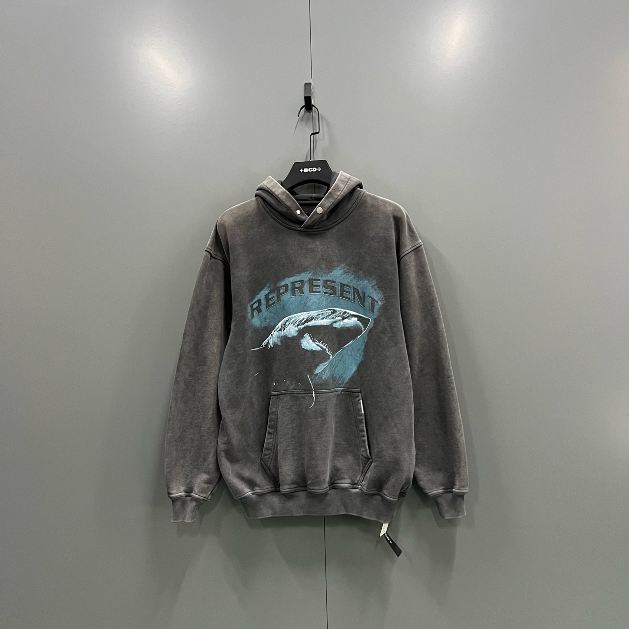 95新 maje jp REP 207383 鲨鱼帽衫