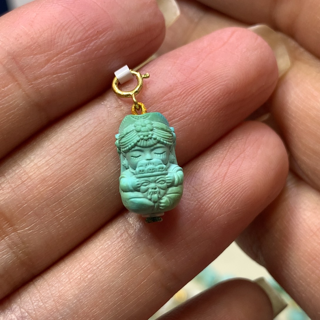 18K金镶嵌绿松石吊坠