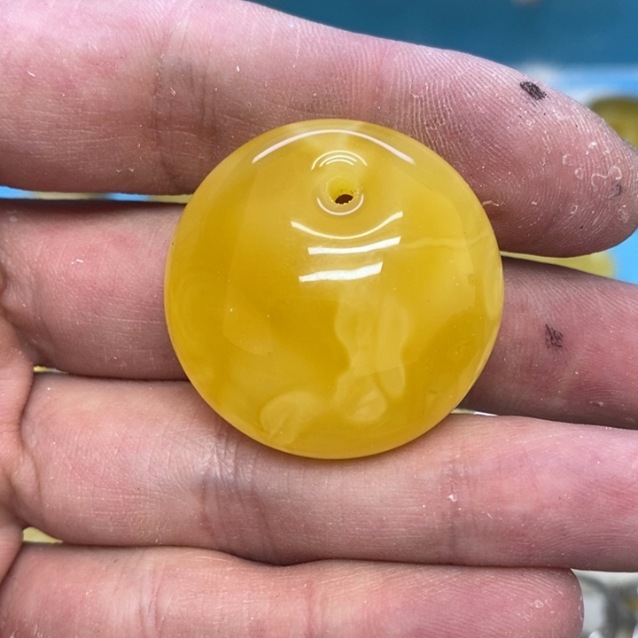 蜜蜡裸石未镶嵌吊坠