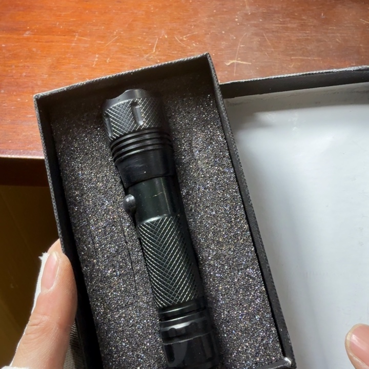 4****z中古商品，瑕疵品，不保好坏。637