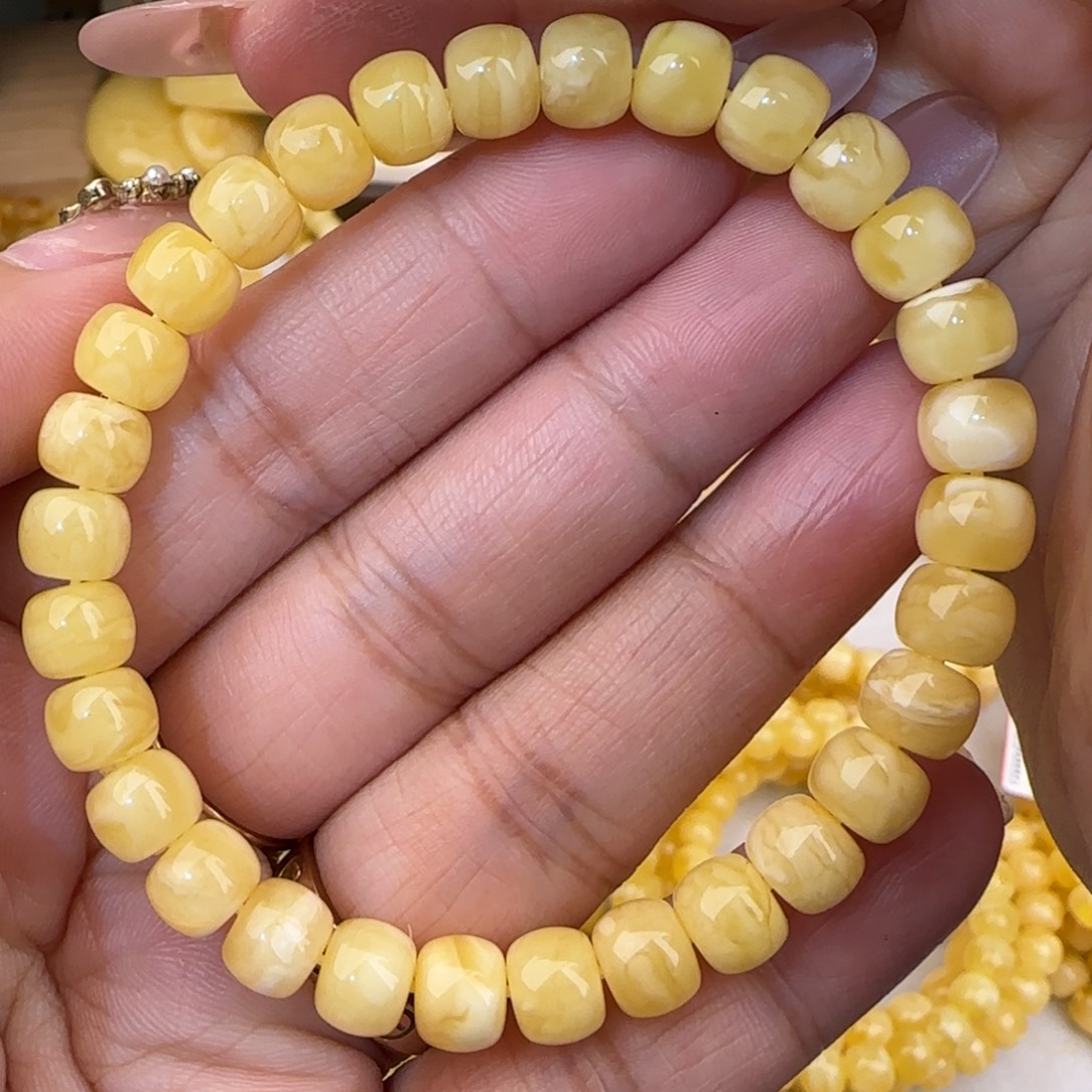 蜜蜡未镶嵌手链浓白花虎皮妖花老型手串