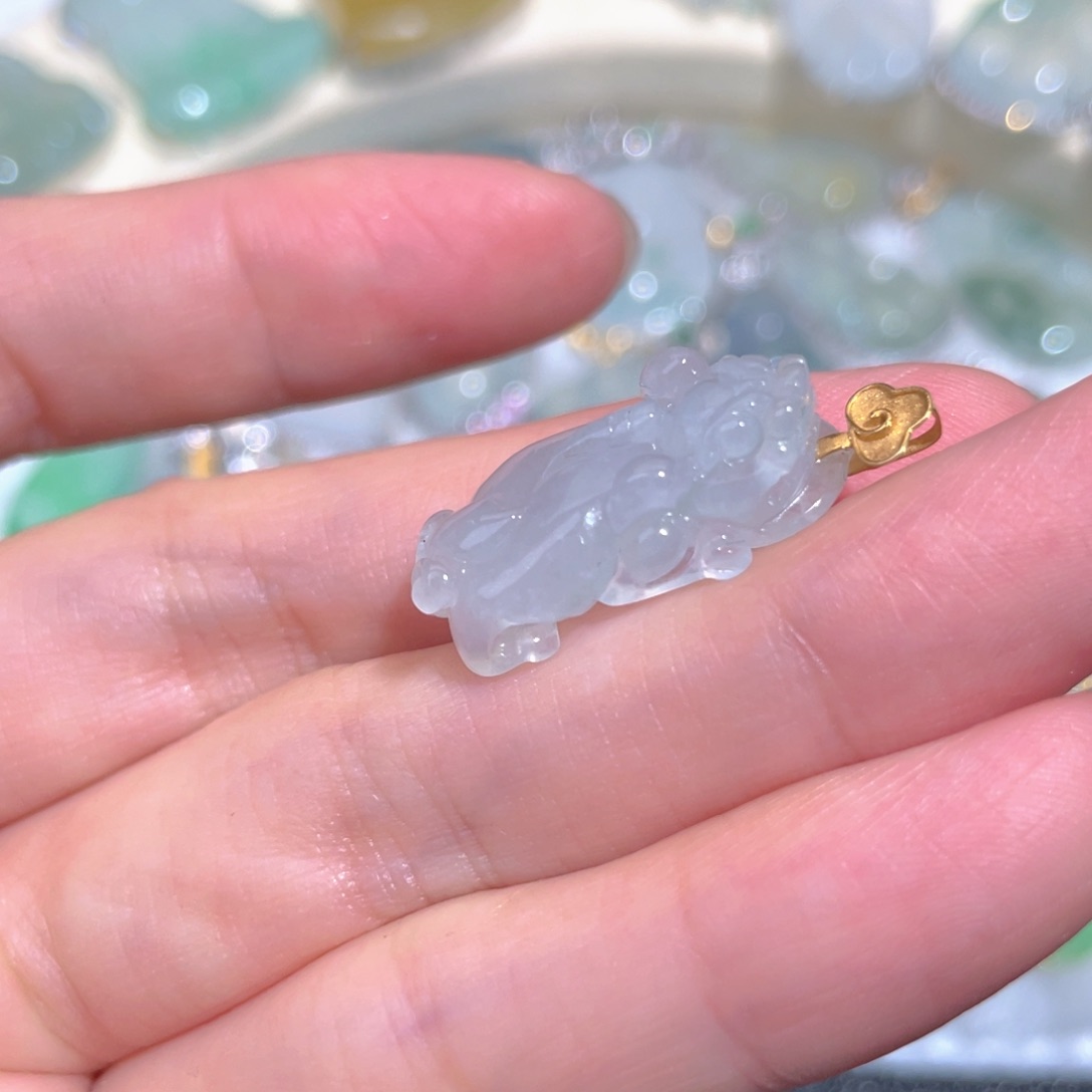翡翠颈饰18K金镶嵌翡翠