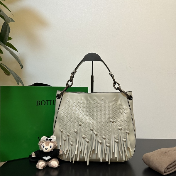 包包/葆蝶家/95新/250815XZ0002/C8854497149