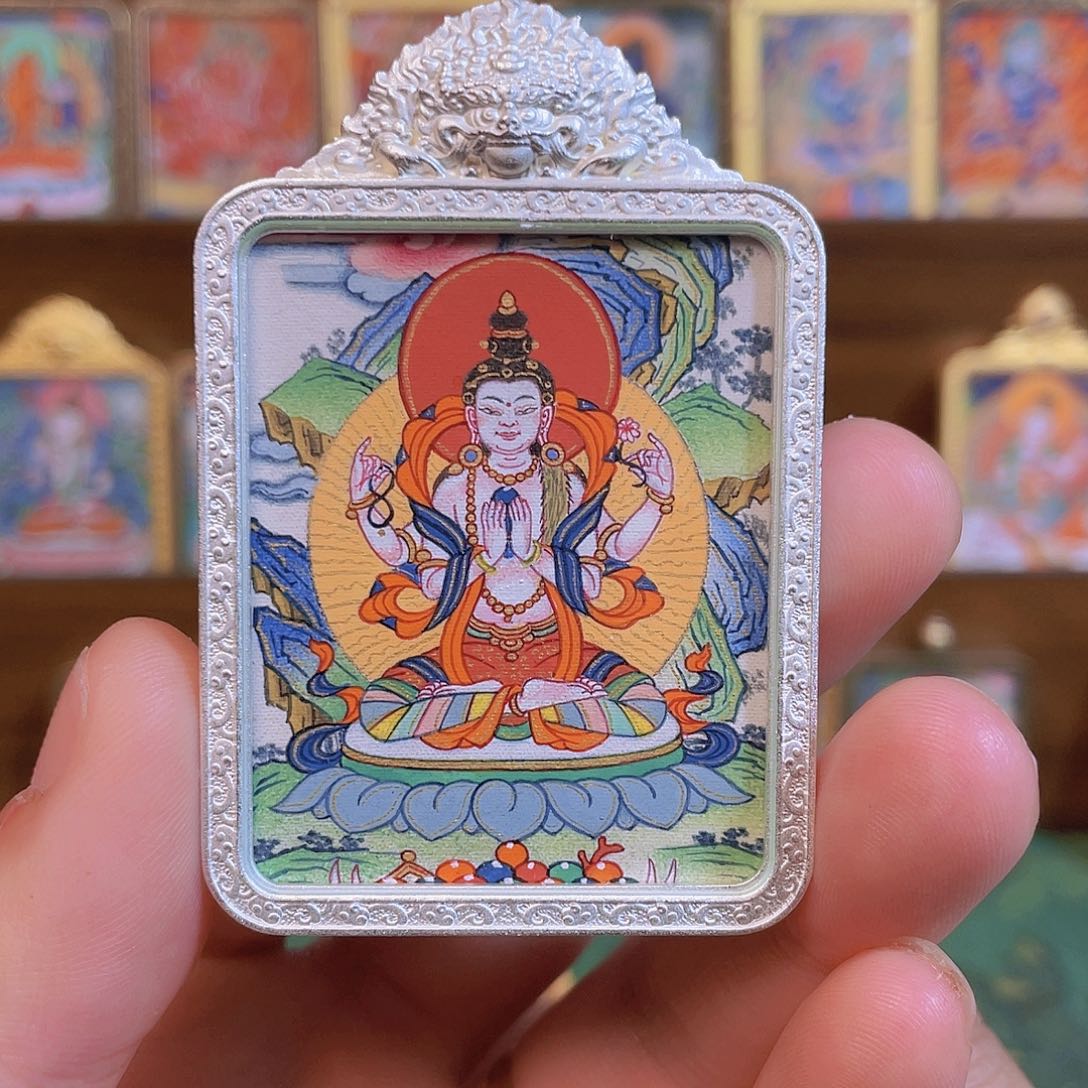 吊坠噶玛嘎赤四臂观音唐卡