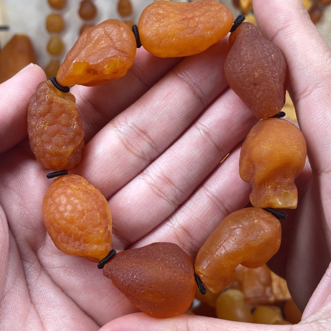 琥珀珠宝奇石未镶嵌