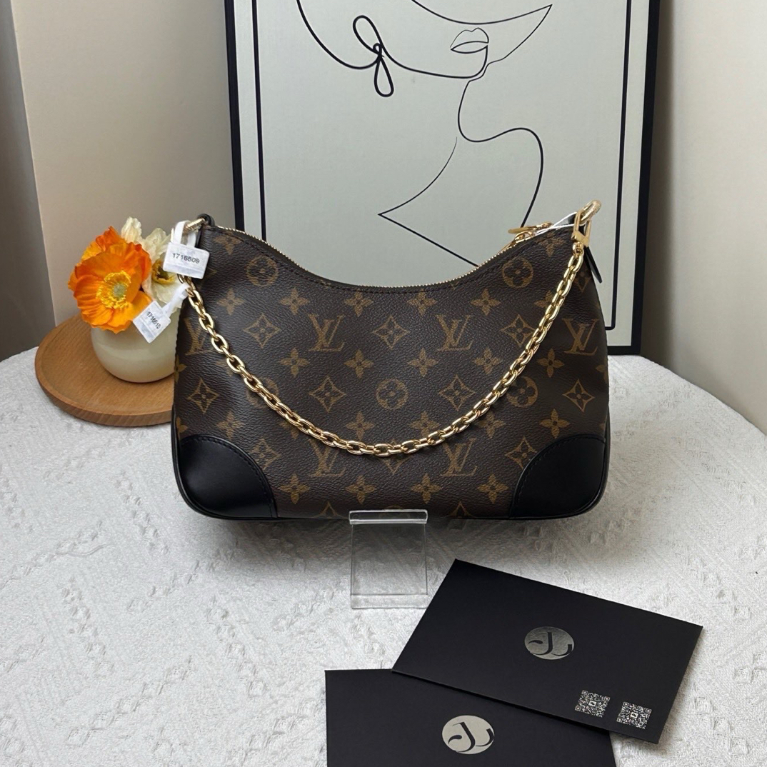 99新 LouisVuitton/路易威登 黑牛角 芯片款/JWC342