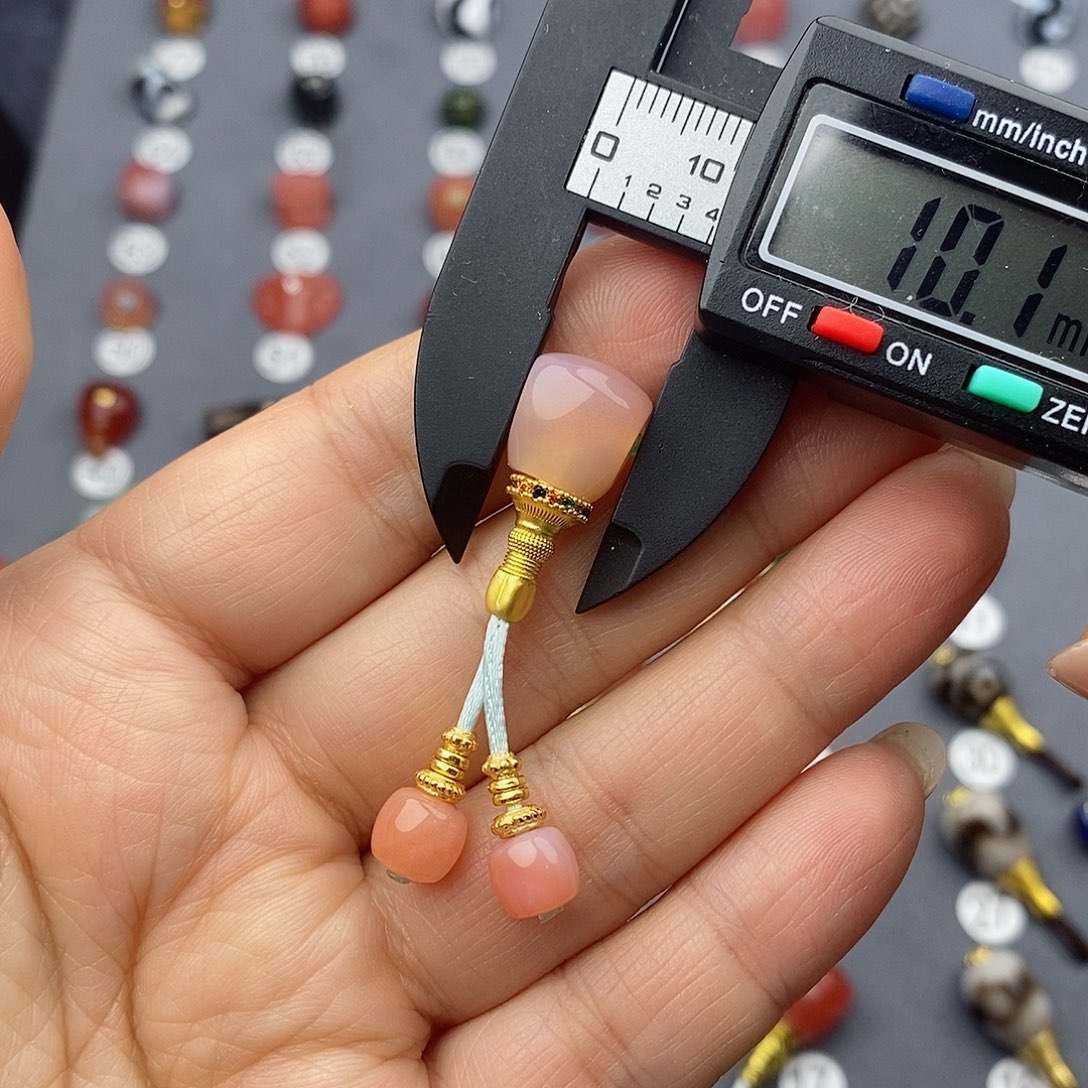 玛瑙/玉髓饰品合金