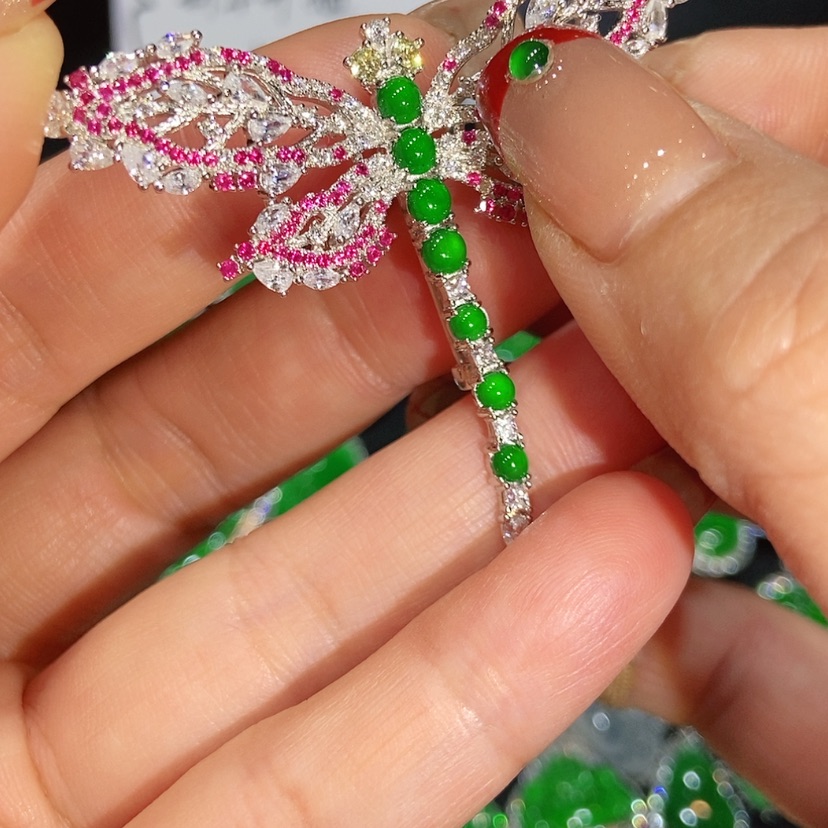 【闪购商品】翡翠颈饰未镶嵌天然翡翠