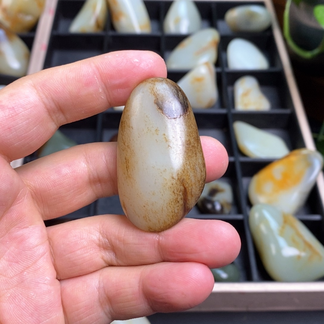 和田玉未镶嵌颈饰y****9