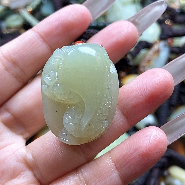 和田玉颈饰未镶嵌