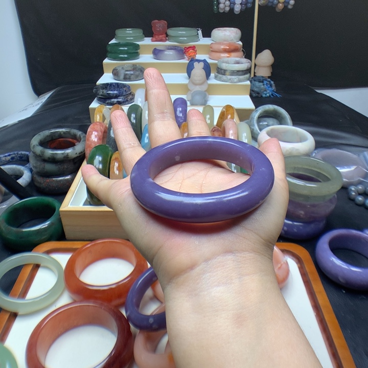 未镶嵌手镯石英质玉9**菲