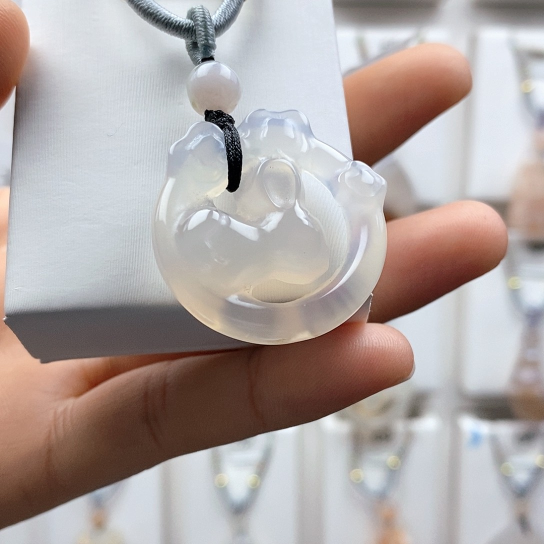 石英质玉吊坠(不含链)未镶嵌