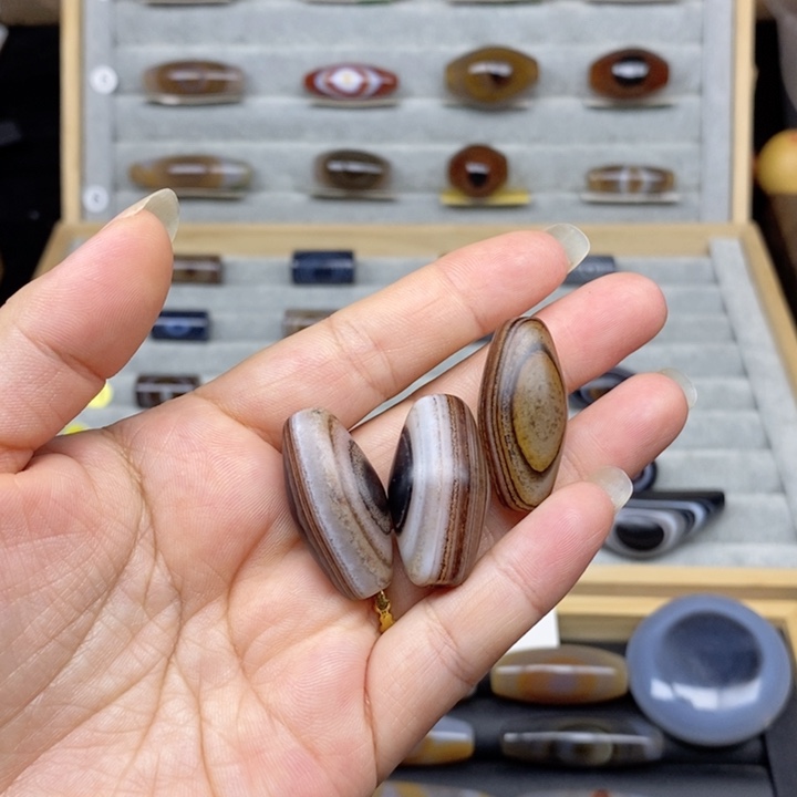 未镶嵌玛瑙/玉髓珠宝奇石Y**S