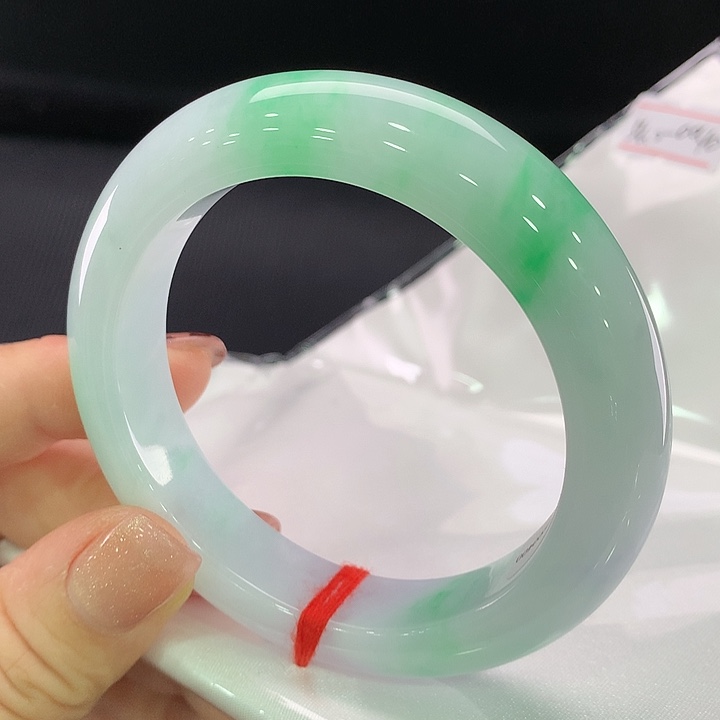 翡翠手镯未镶嵌正圈54.