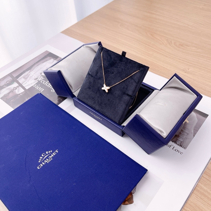 95新 Chaumet/尚美 【九筒奢品】交叉项链/链长38cm/3522