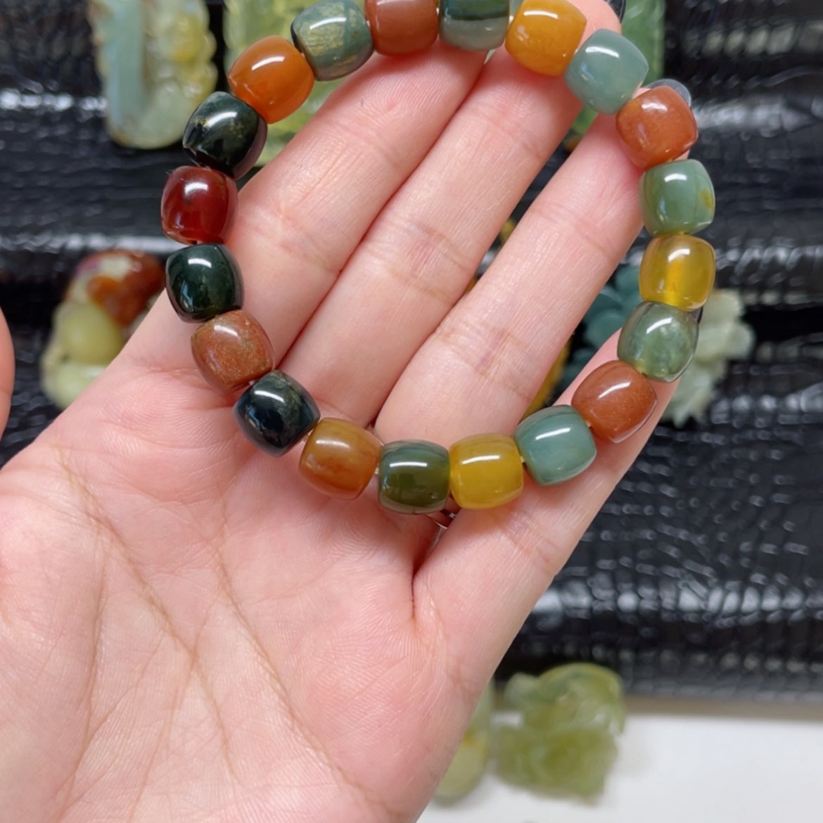 【闪购商品】未镶嵌蛇纹石玉手串