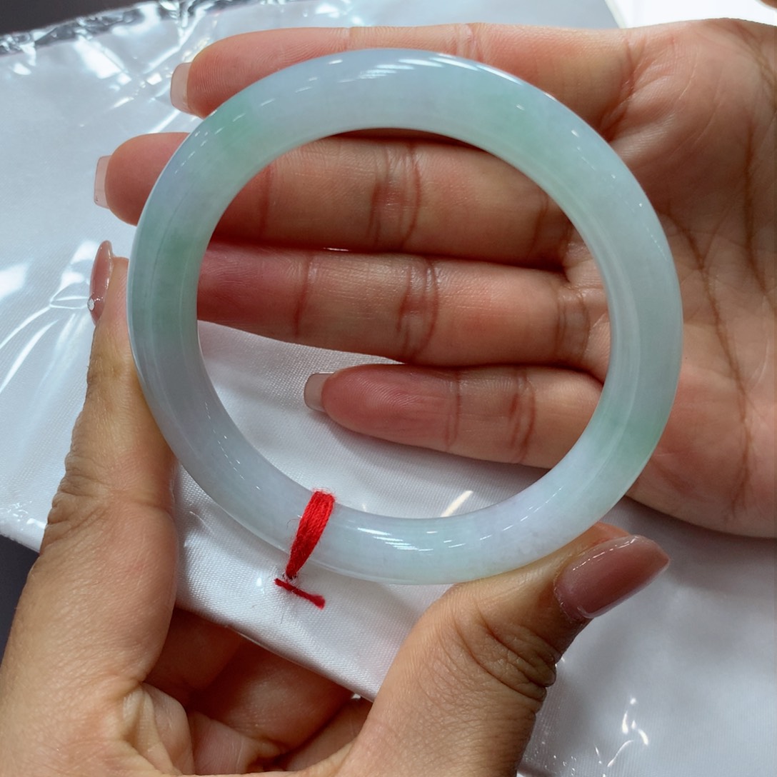 翡翠手镯未镶嵌买断