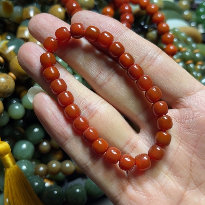南红玛瑙未镶嵌手链
