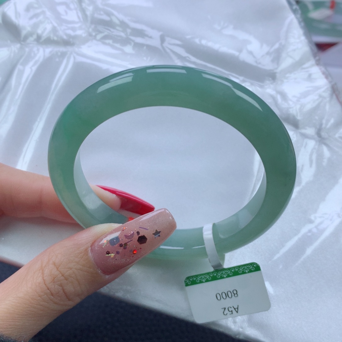 翡翠手镯未镶嵌52.7正圈