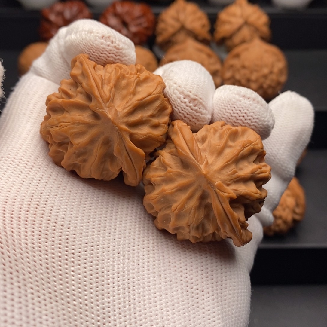 吉***店把件文玩核桃39尺全品野龙鳞