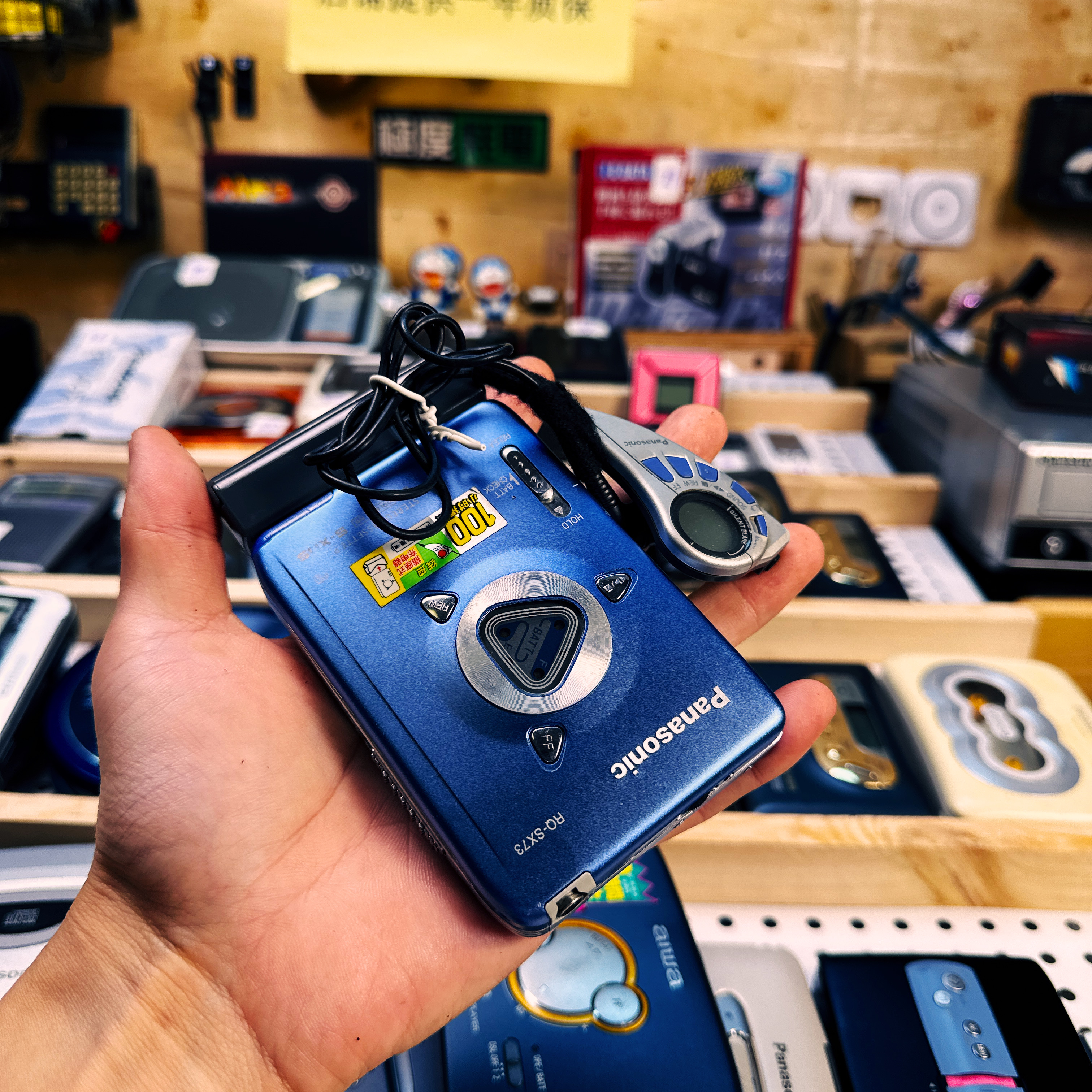 经典型号RQ-SX73工艺品摆件