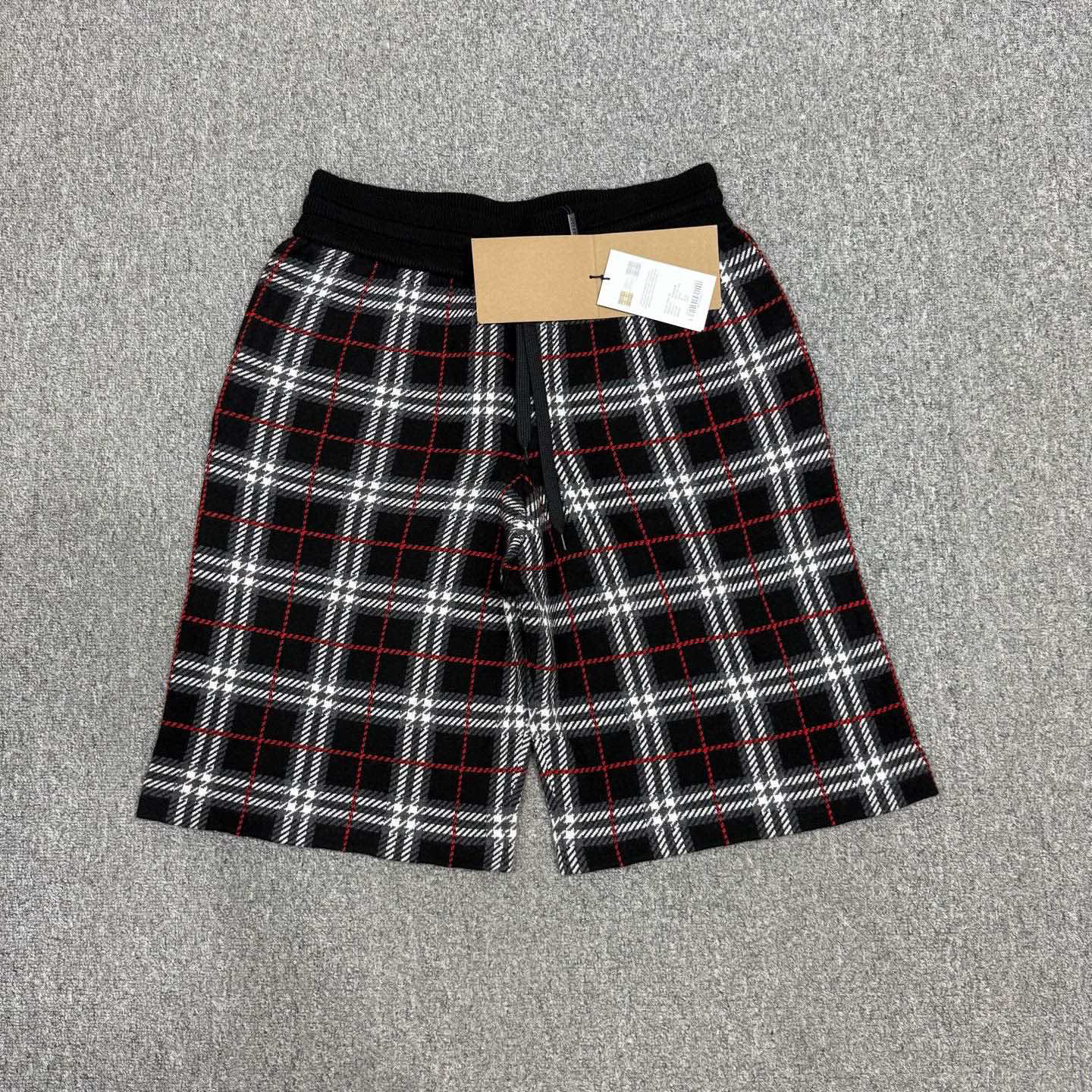 未使用 BURBERRY/博柏利 16307103 针织格纹短裤 未使用带吊牌M码