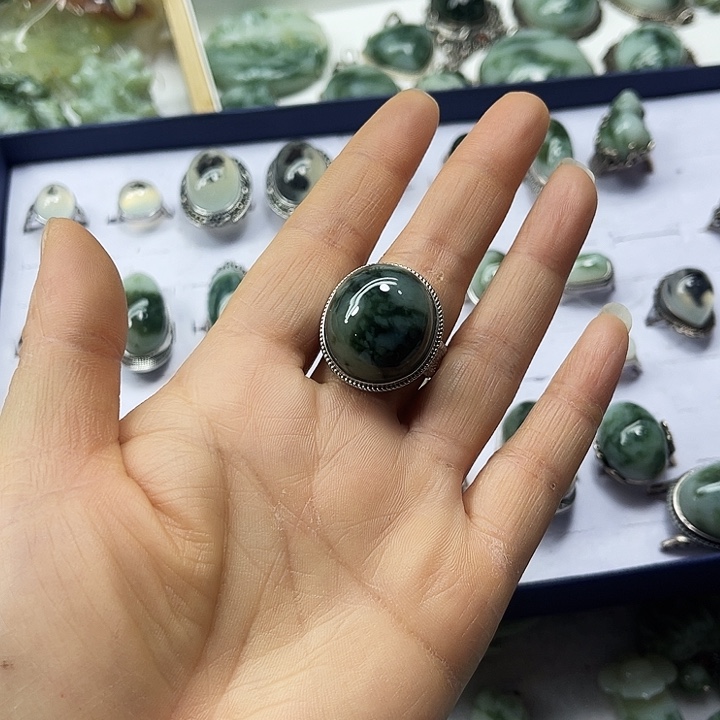 美***哒透闪石-蛇纹石玉未镶嵌戒指