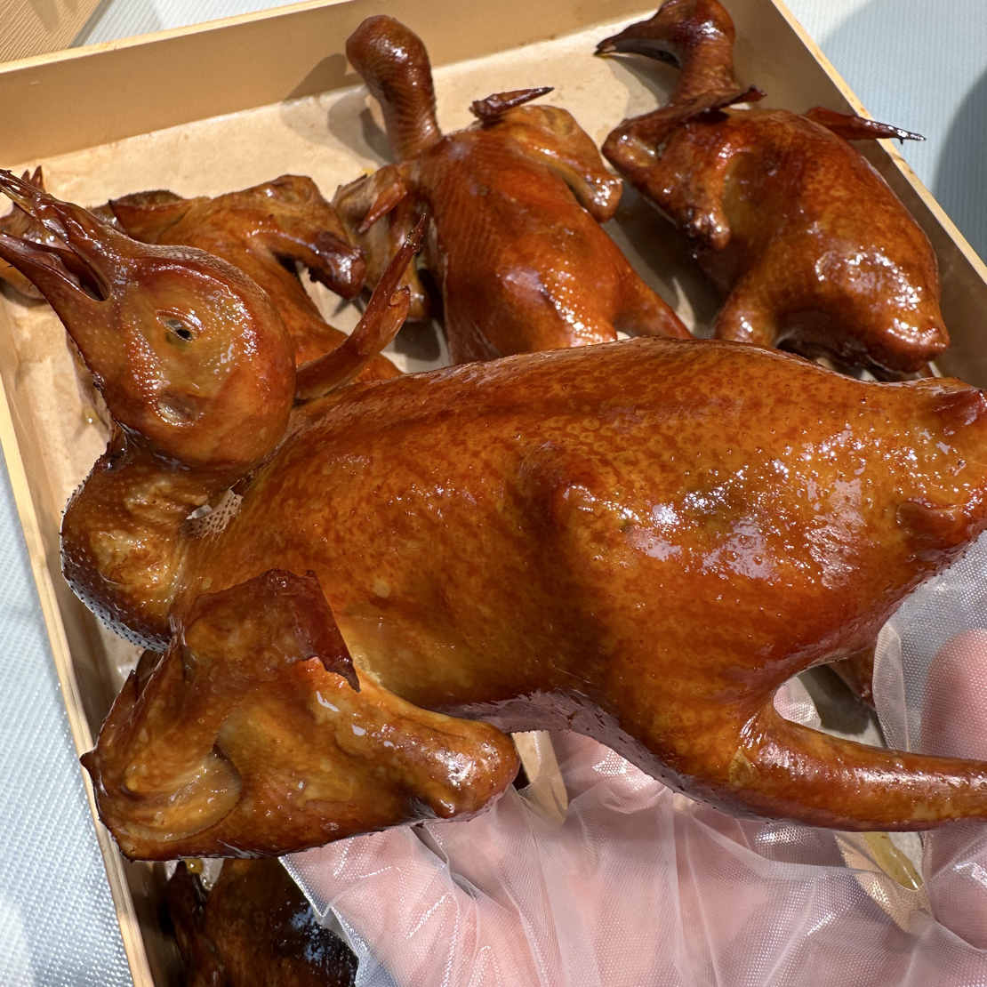 沈阳同城-熏乳鸽