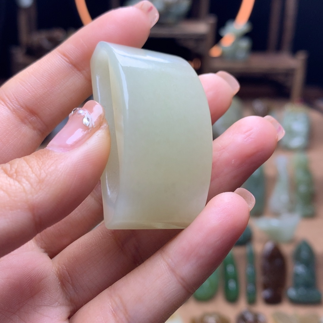 和田玉挂件未镶嵌鸿*