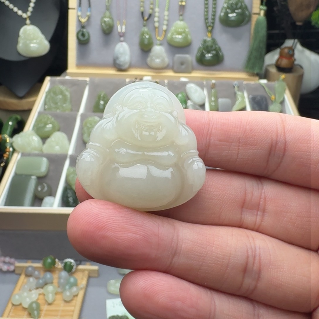 和田玉颈饰未镶嵌