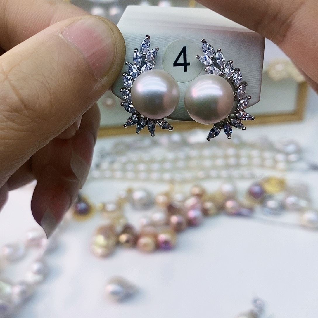 淡水珍珠耳饰未镶嵌