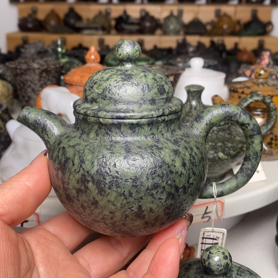 藏玉药王石福利款掇球壶210cc