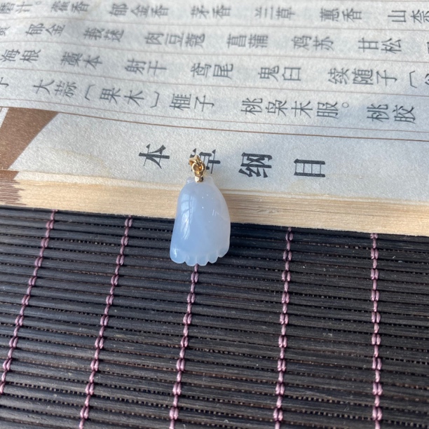 天然翡翠A货吊坠