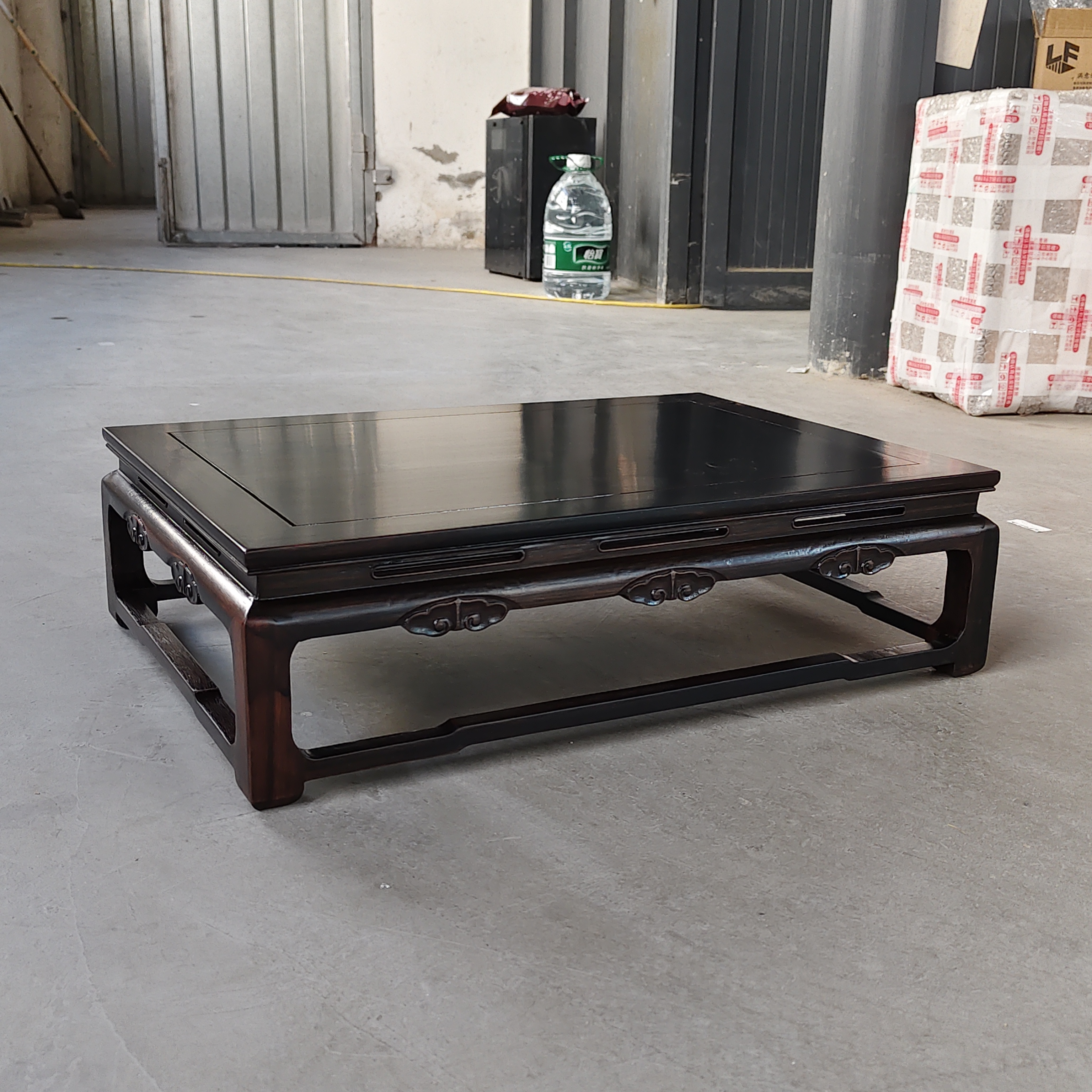 773 黑柿木虎脚长方49*34*14炕桌摆台