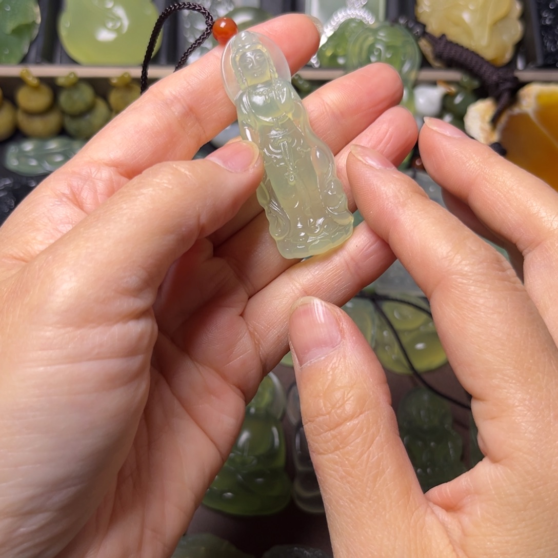 蛇纹石玉未镶嵌吊坠(不含链)