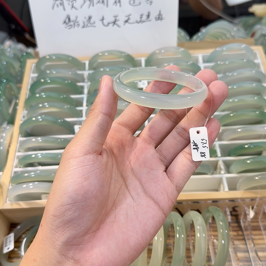 手镯玛瑙/玉髓未镶嵌圈口57.5