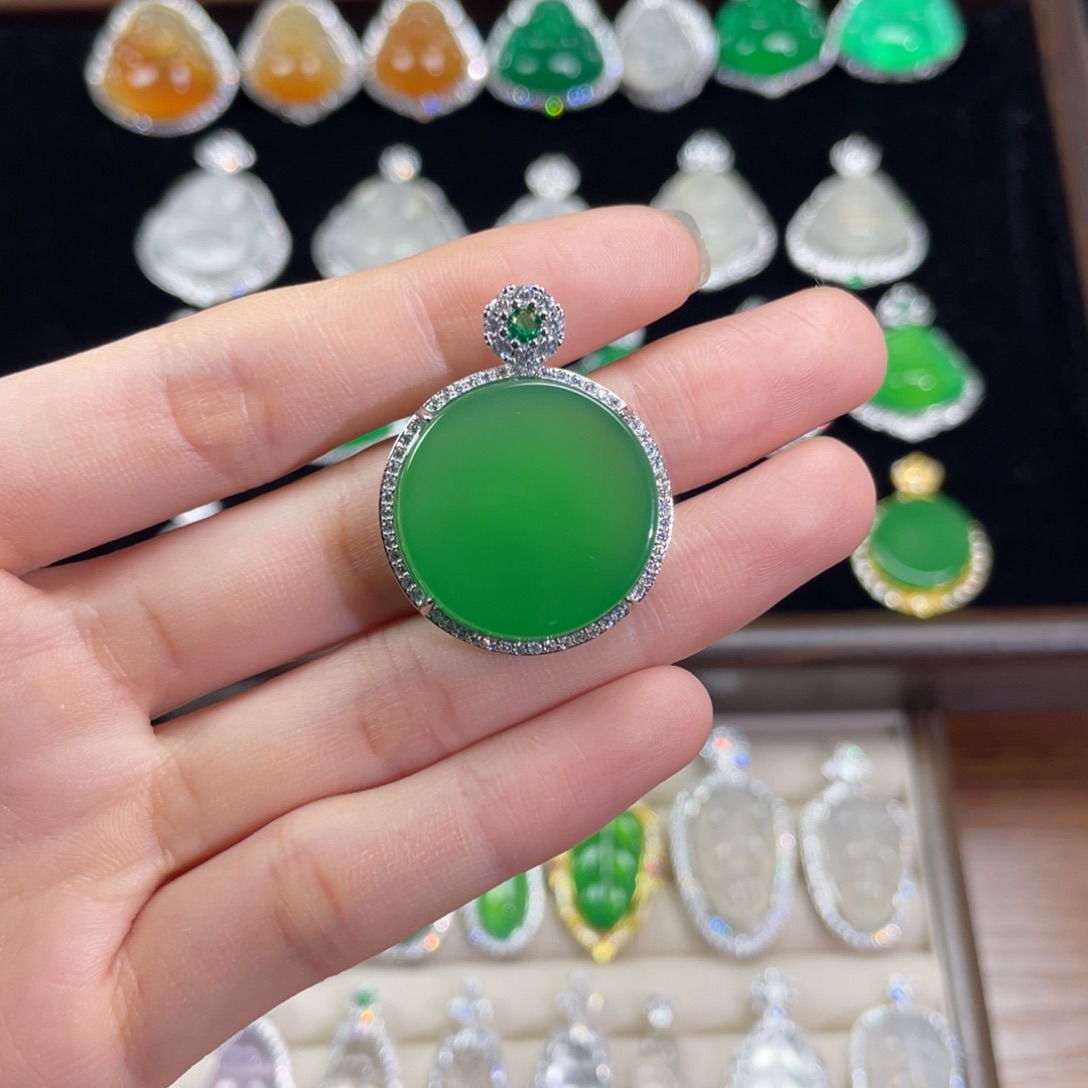 小***^玛瑙/玉髓合金颈饰