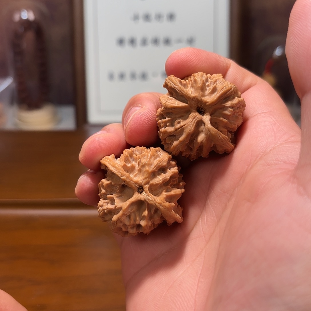 文玩核桃吊坠全品原桩苹果园