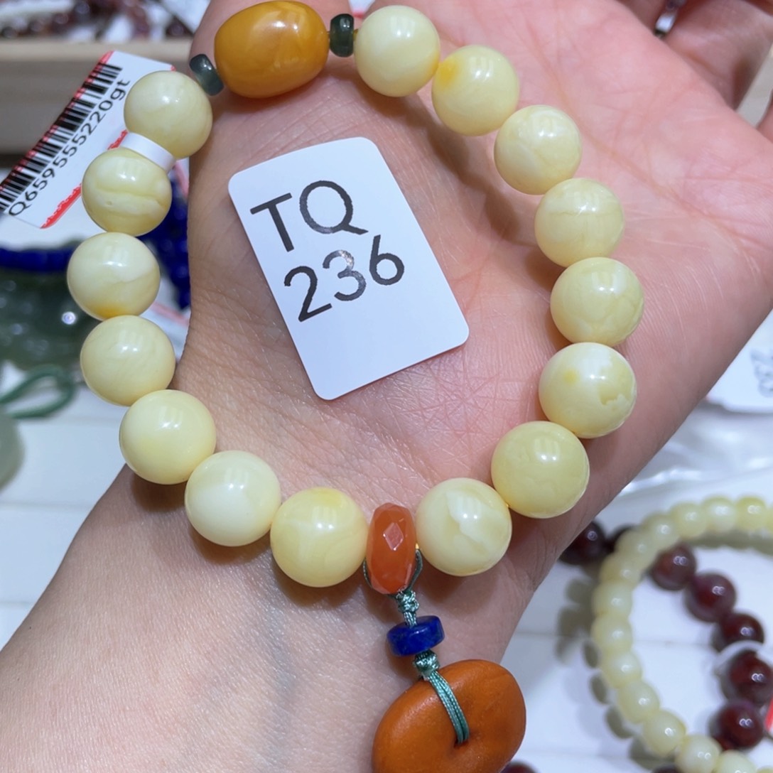 蜜蜡手链未镶嵌多样性发其一