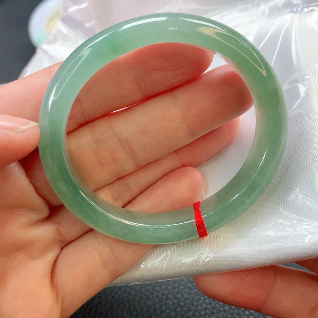 翡翠手镯未镶嵌53贵妃