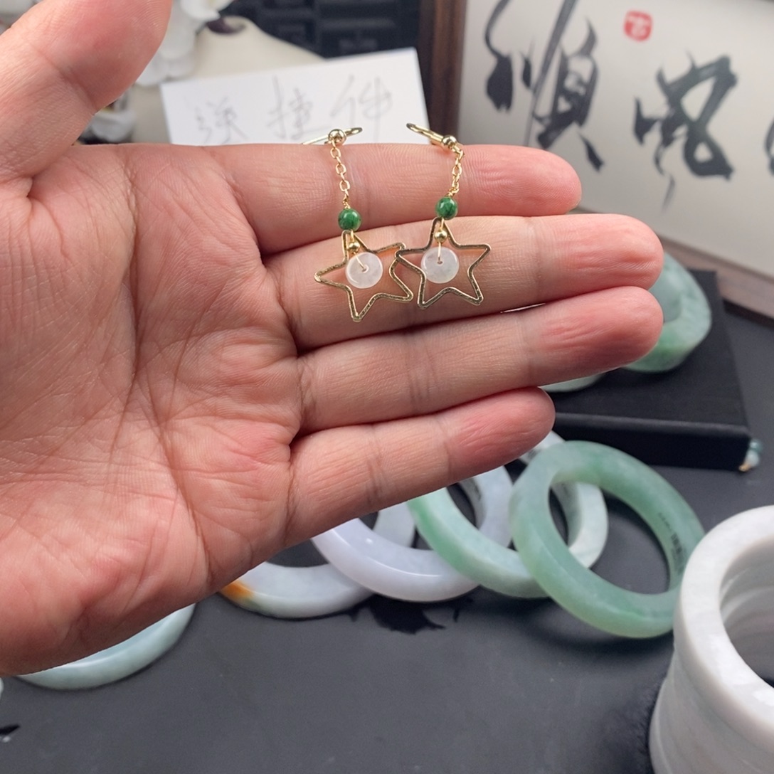 定制翡翠未镶嵌手镯