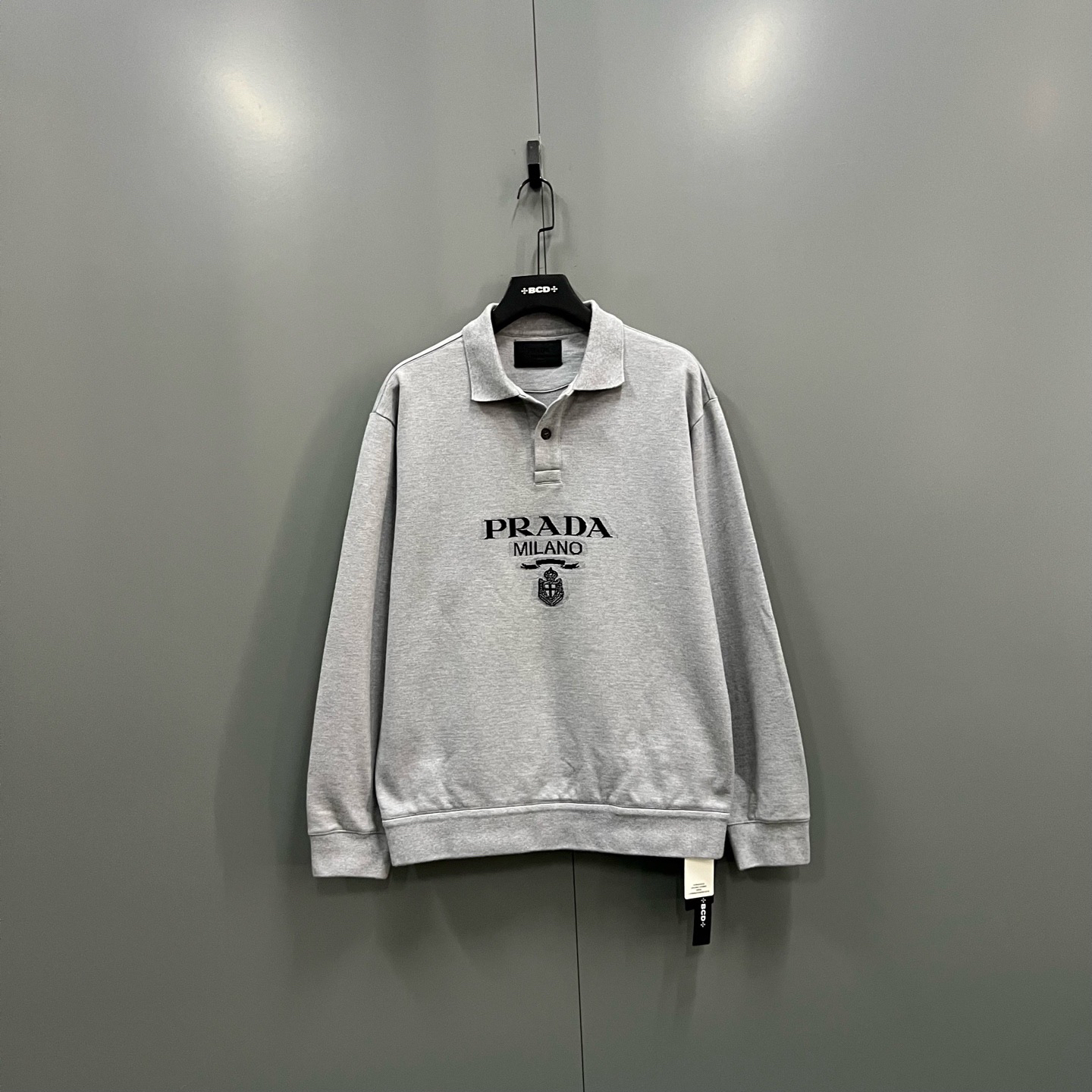 99新 Prada/普拉达 (ll) 610490 正面徽标印花polo领卫衣 S码