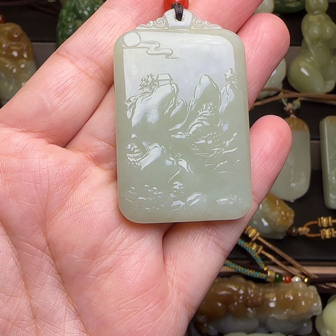 颈饰未镶嵌和田玉