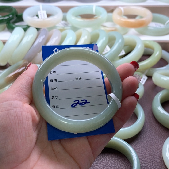 和田玉手镯57未镶嵌