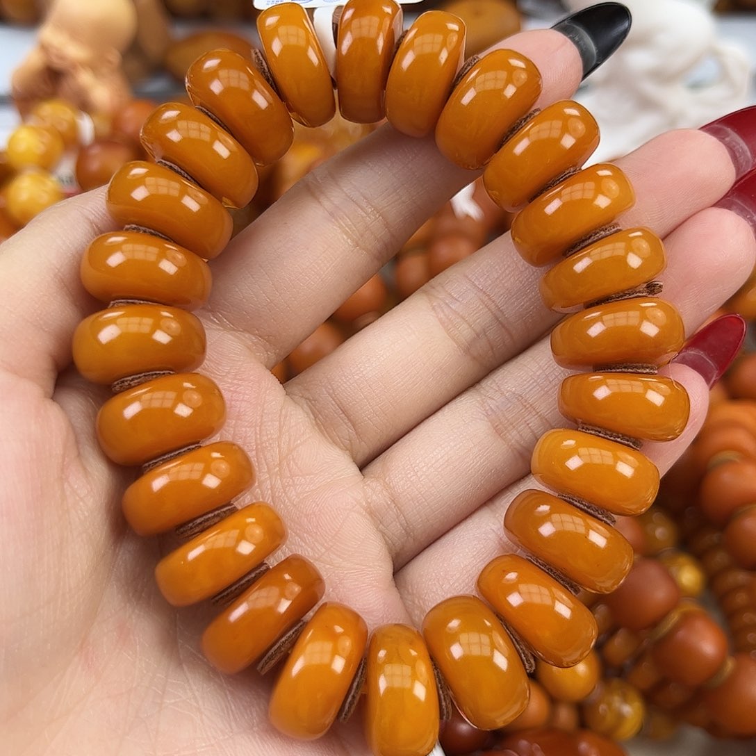 琥珀颈饰未镶嵌蜜蜡