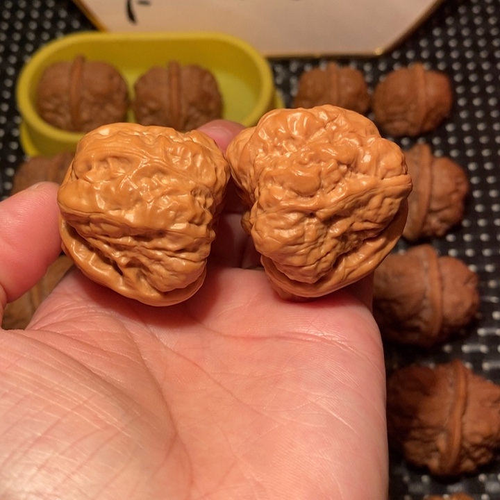文玩核桃把件细腰超大腿