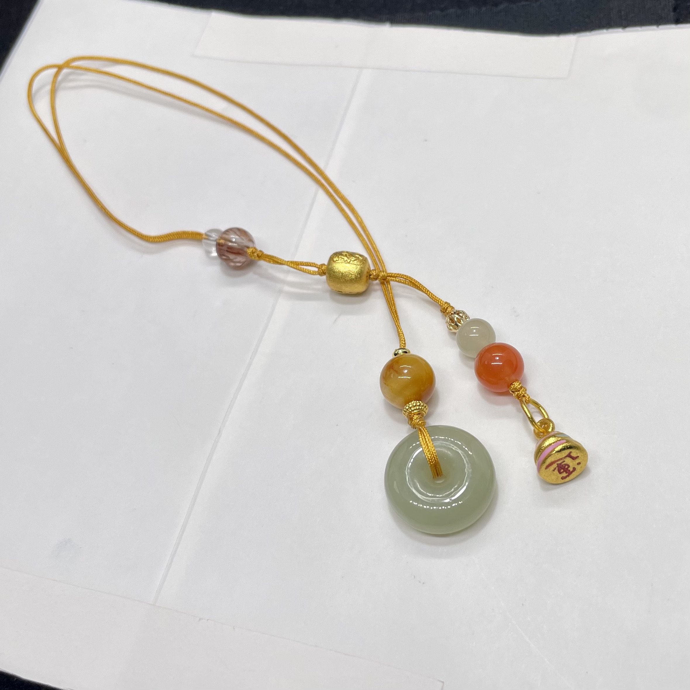 正矿区和田玉平安扣手机挂 KT25061002