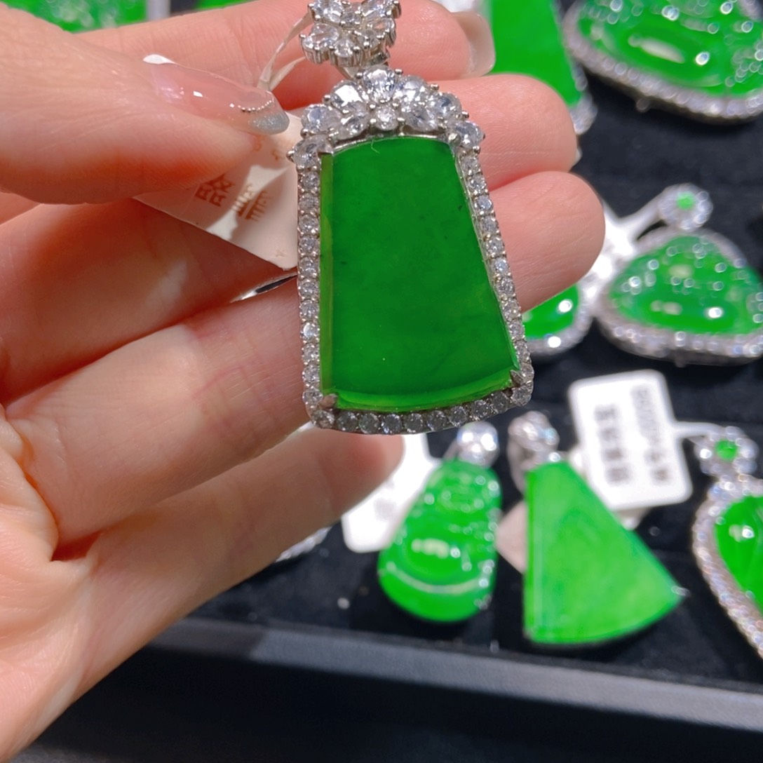 翡翠吊坠(不含链)银S925镶嵌